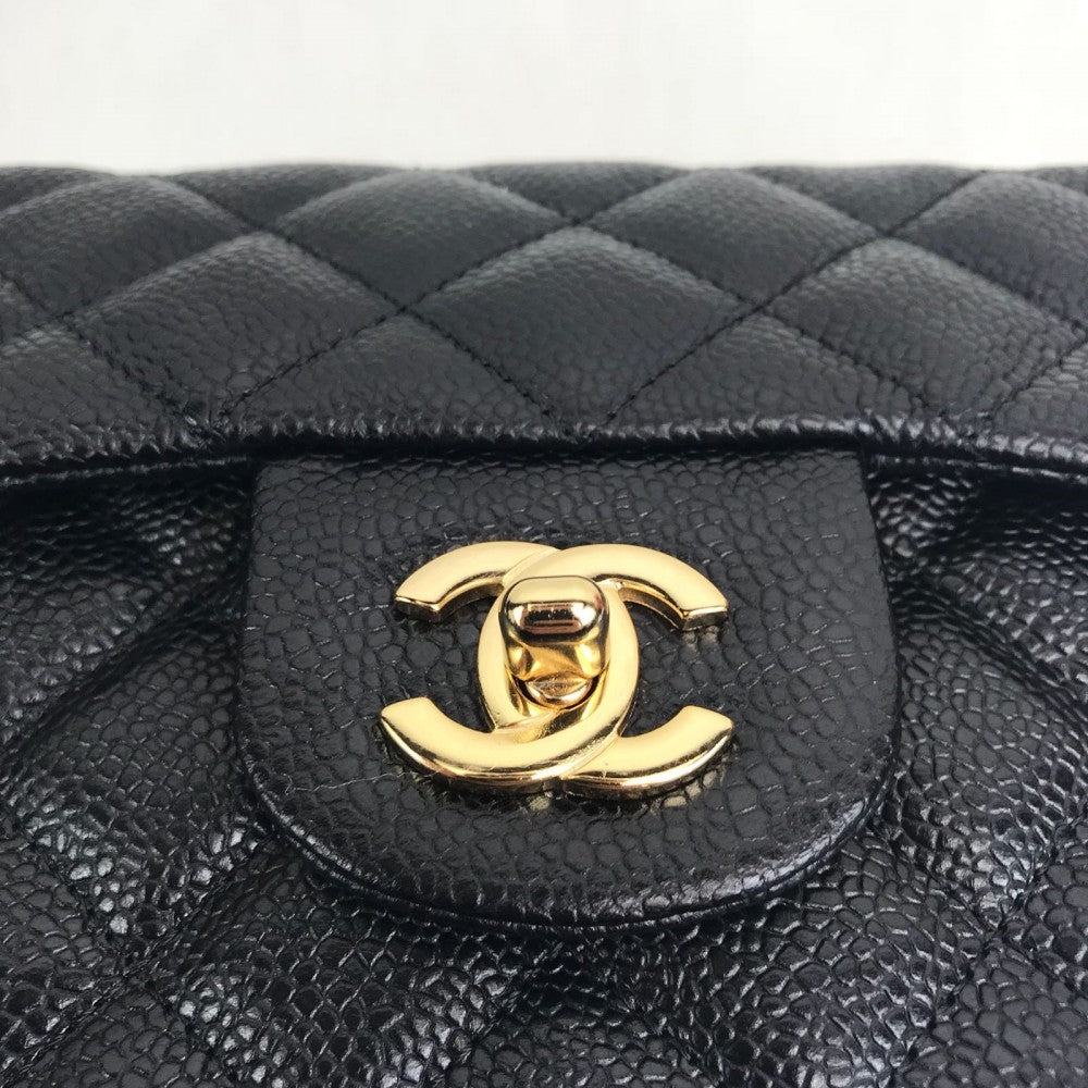 chanel-caviar-mini-flap-bag-1-55-black-gold3