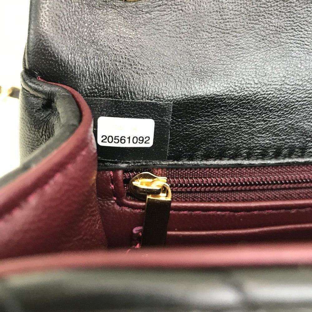 chanel-mini-chevron-bag-1-55-black-gold2