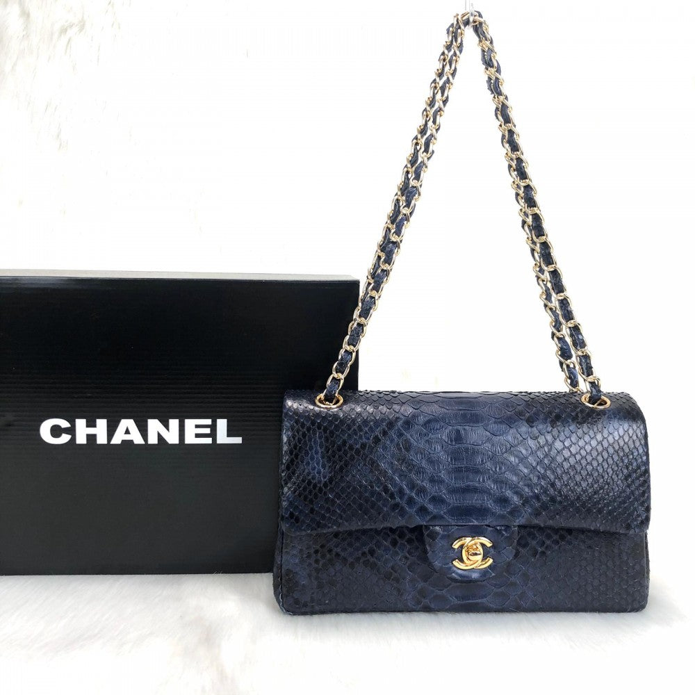 chanel-flap-bag-phyton-2-55-darkblue-gold