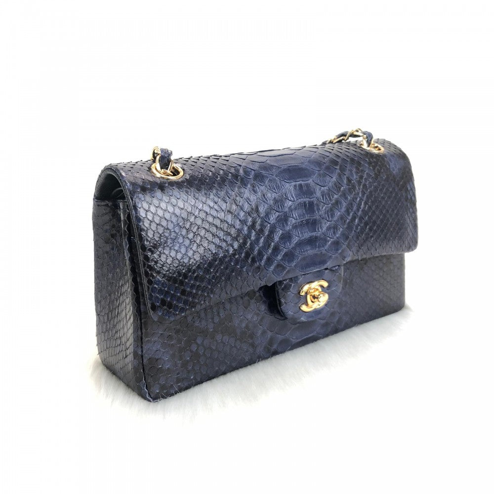 chanel-flap-bag-phyton-2-55-darkblue-gold4