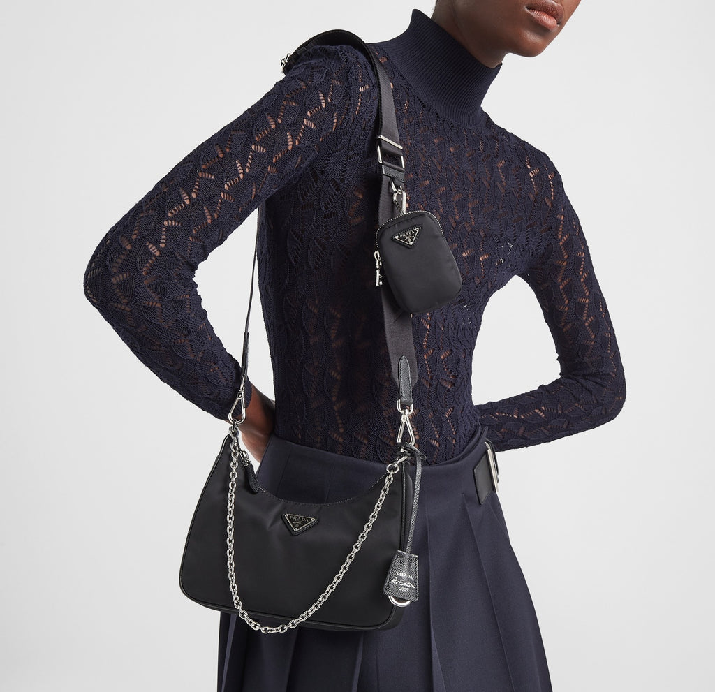 Prada Re-Edition 2005 shoulder Bag model