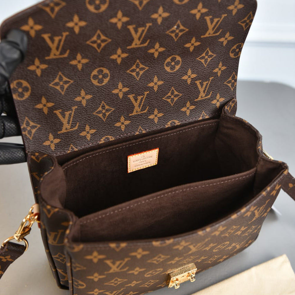 louis-vuitton-pochette-metis-monogram-canvas-opened-up