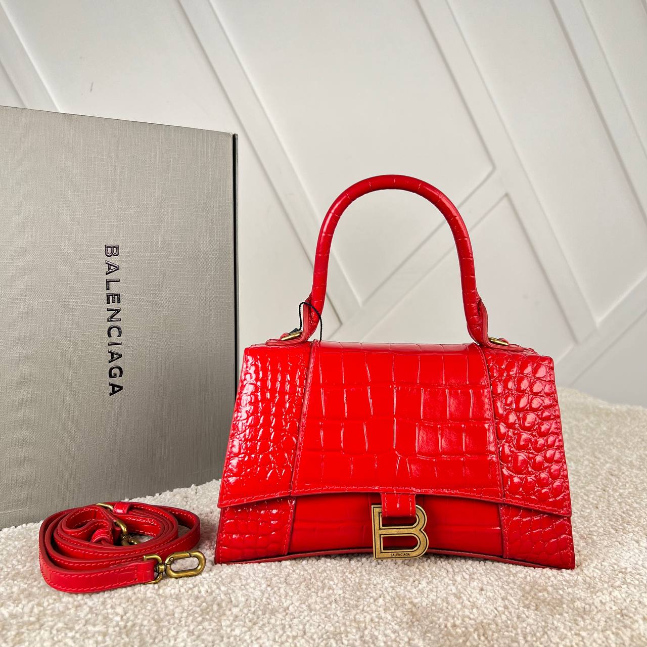 HOURGLASS SMALL HANDBAG CROCODILE EMBOSSED DARK RED