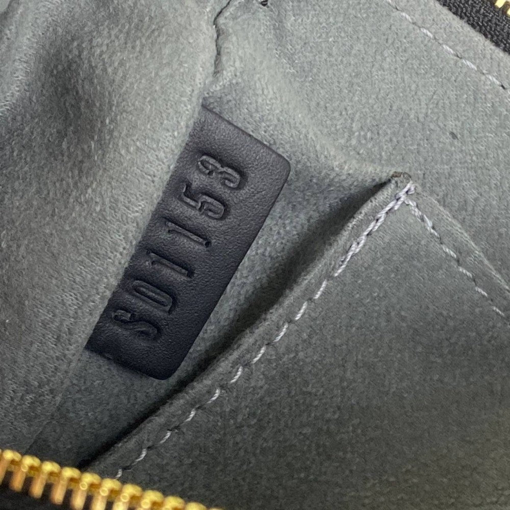 LOUIS VUITTON MULTI POCHETTE ACCESSOIRES OVERSIZED 2