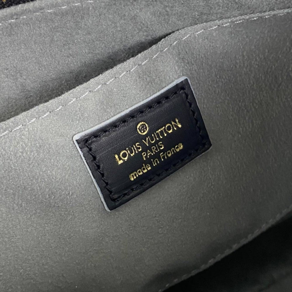 LOUIS VUITTON MULTI POCHETTE ACCESSOIRES OVERSIZED 9