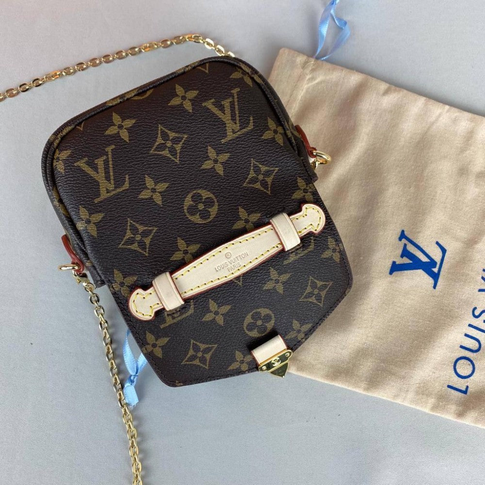 Louis Vuitton Nano Metis Classic 4