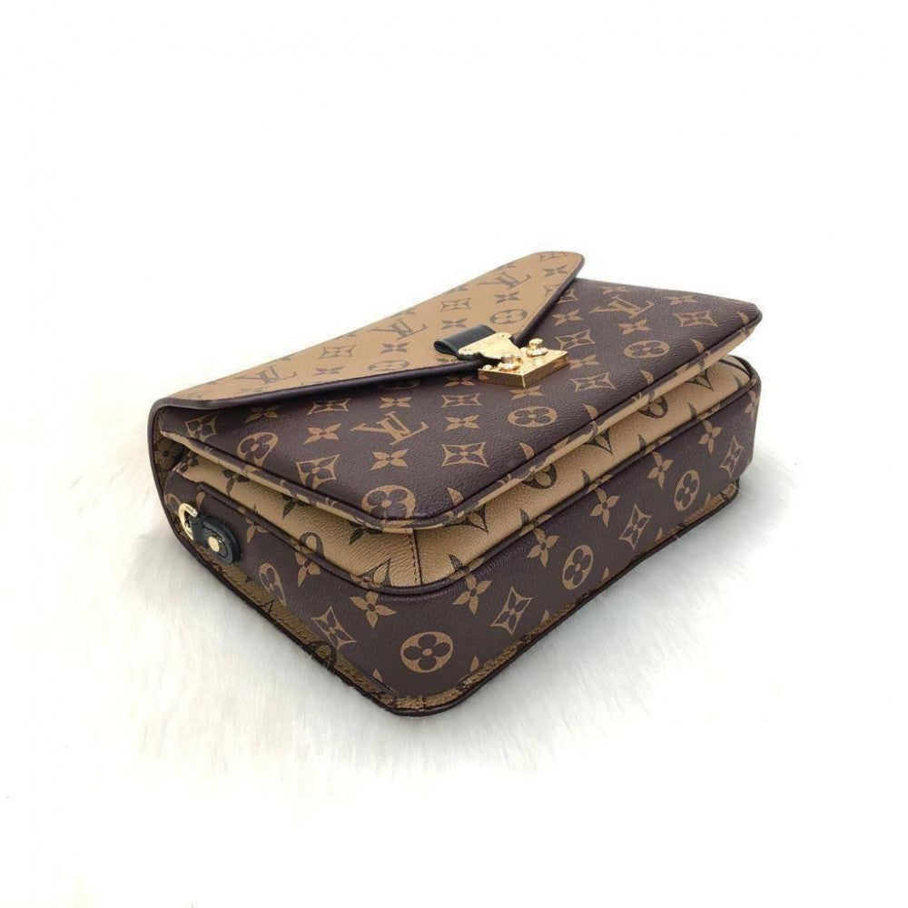 louis-vuitton-metis-pochette-monogram-reverse5