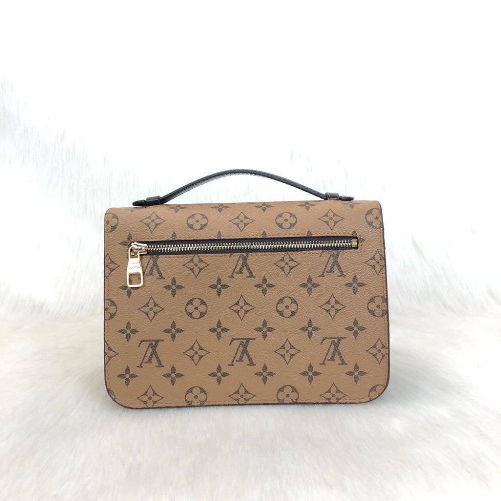 louis-vuitton-metis-pochette-monogram-reverse7