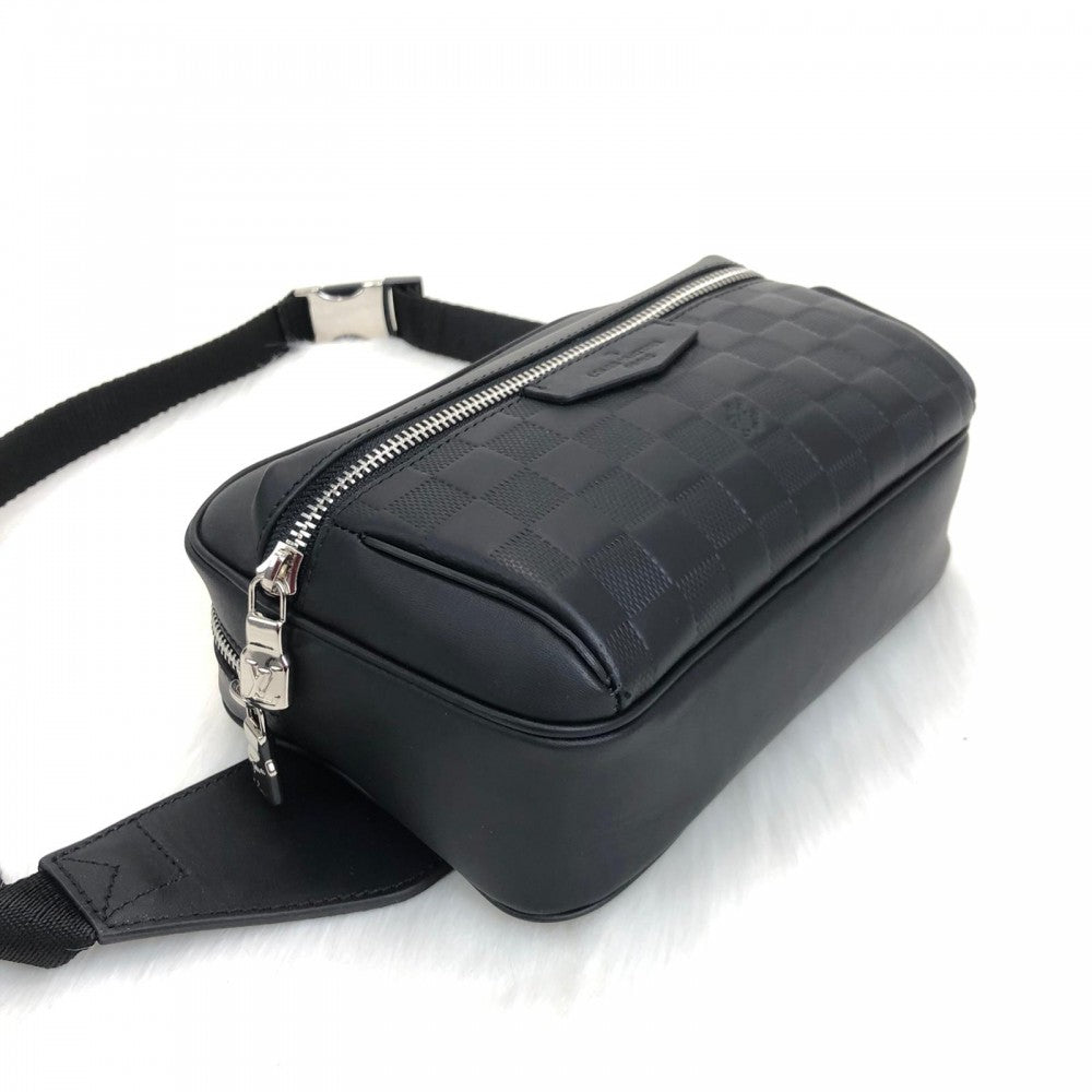 louis-vuitton-outdoor-bumbag-infini4