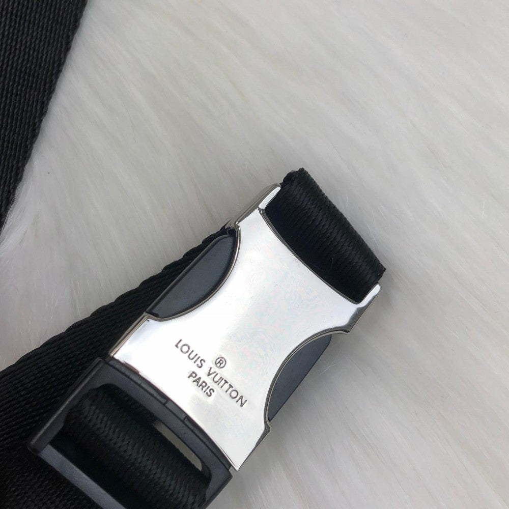 louis-vuitton-outdoor-bumbag-infini5