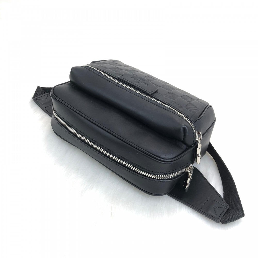 louis-vuitton-outdoor-bumbag-infini8