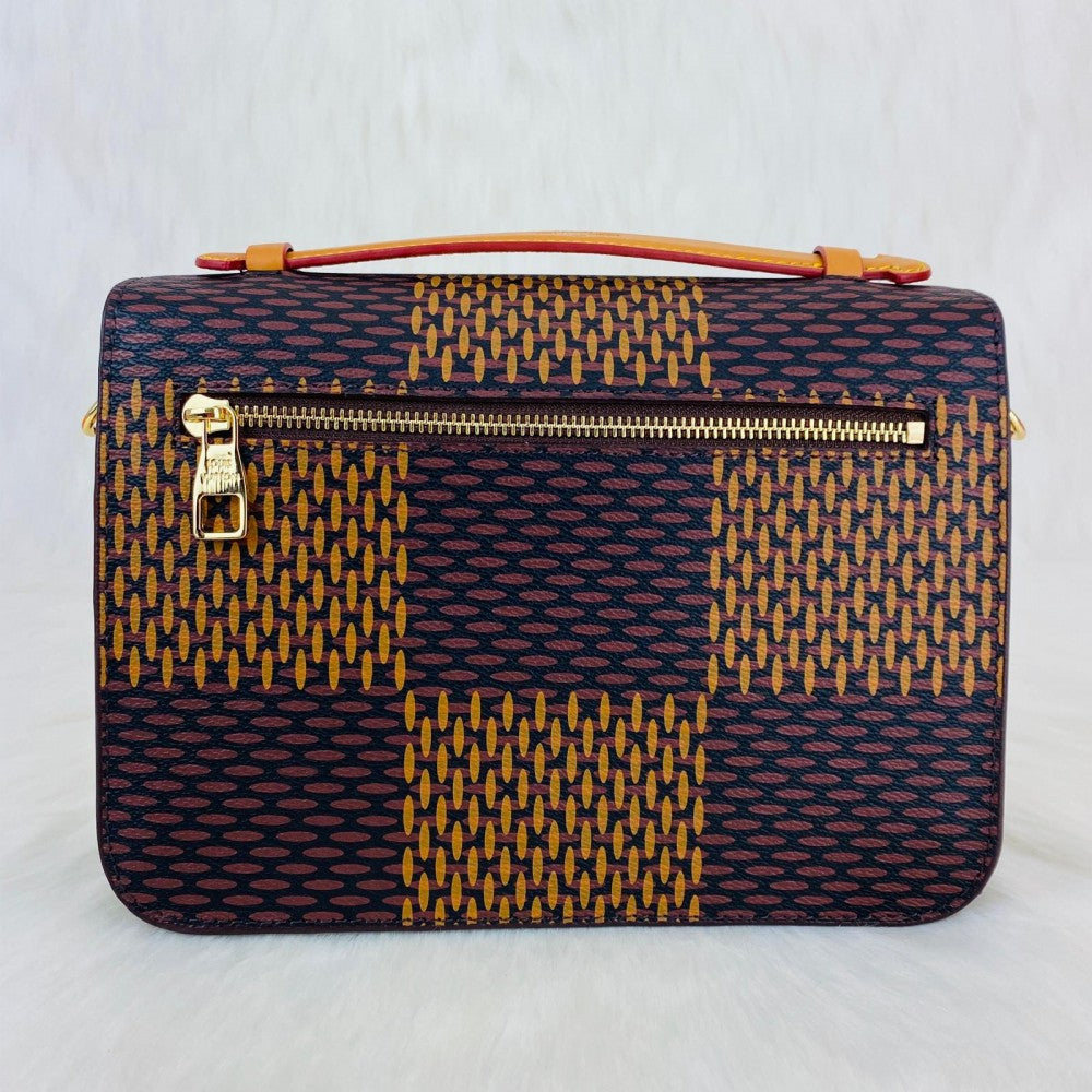 metis-pochette-louis-vuitton-over-size5