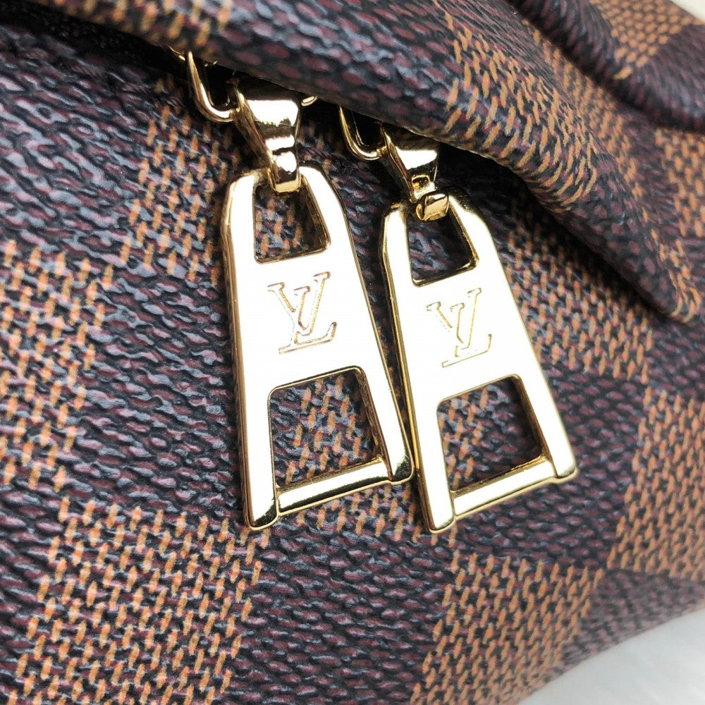 louis-vuitton-bumbag-damier-ebene3