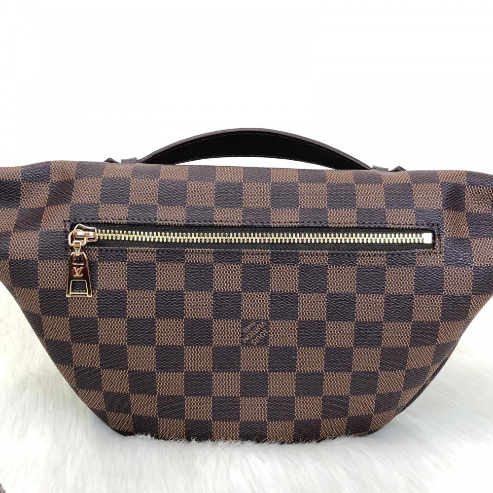 louis-vuitton-bumbag-damier-ebene4