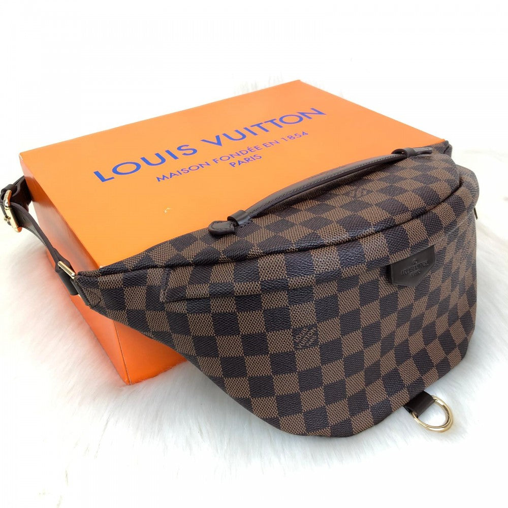 louis-vuitton-bumbag-damier-ebene6