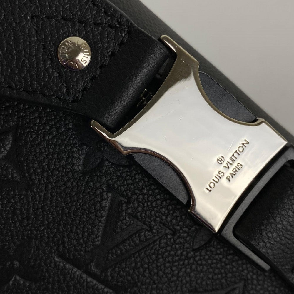 louis-vuitton-campus-bumbag-empriente2