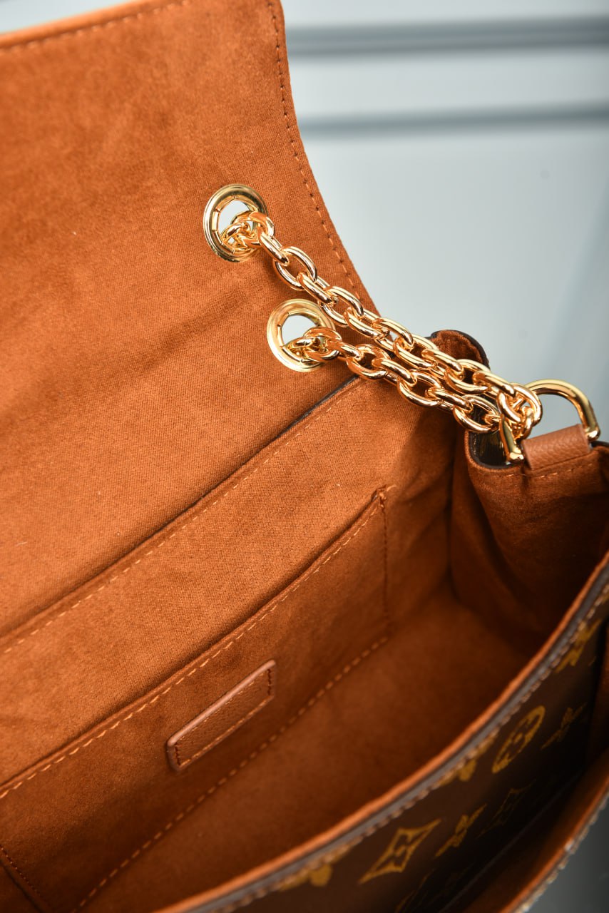 Saint Germain BB  
 Premium Designer Style Women’s Bag – High Quality, Elegant Fashion Accessory