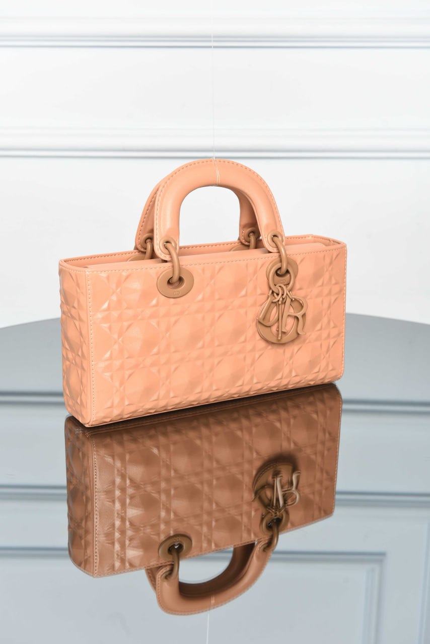 lady dior Premium Designer Style Women’s Bag – High Quality, Elegant Fashion Accessory