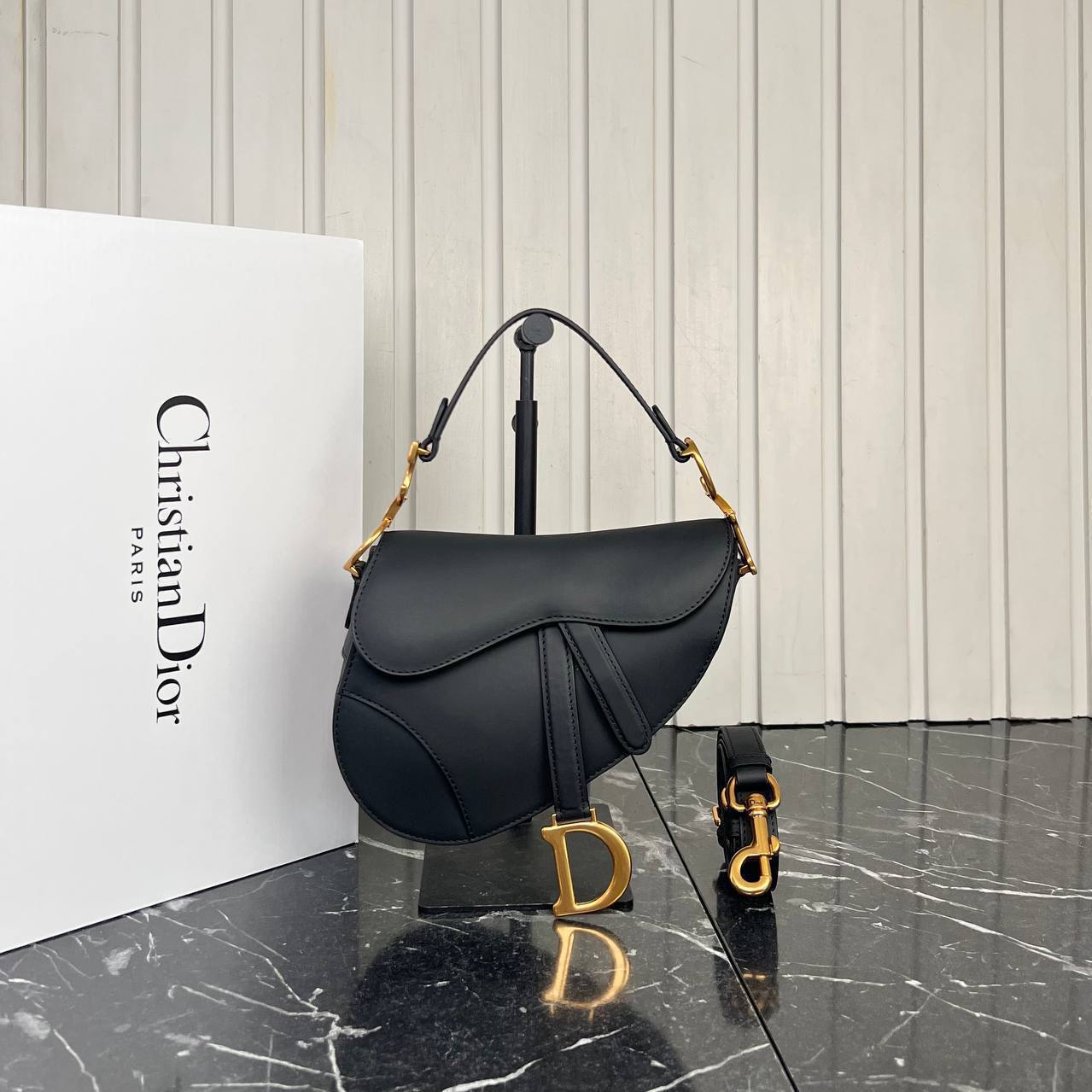 Saddle Bag Medium,Premium Designer Style Women’s Bag – High Quality, Elegant Fashion Accessory