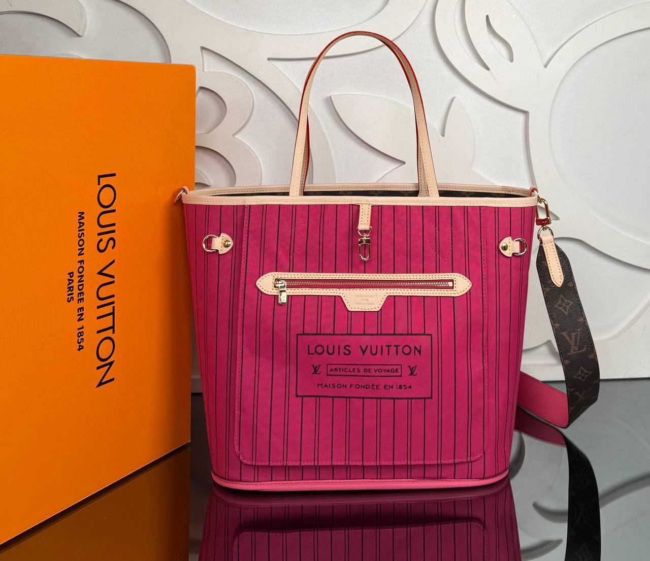 Neverfull Inside Out MM Premium Designer Style Women’s Bag – High Quality, Elegant Fashion Accessory