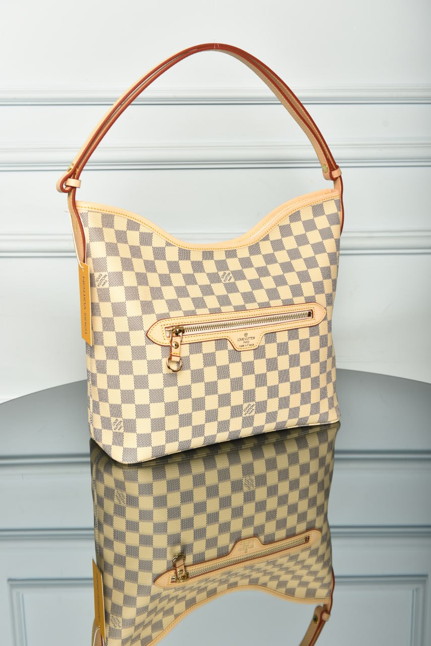 Lineup,Premium Designer Style Women’s Bag – High Quality, Elegant Fashion Accessory