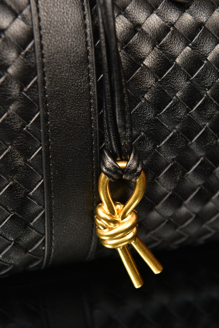 VENETA - Boston Woven Leather Bag,Premium Designer Style Women’s Bag – High Quality, Elegant Fashion Accessory