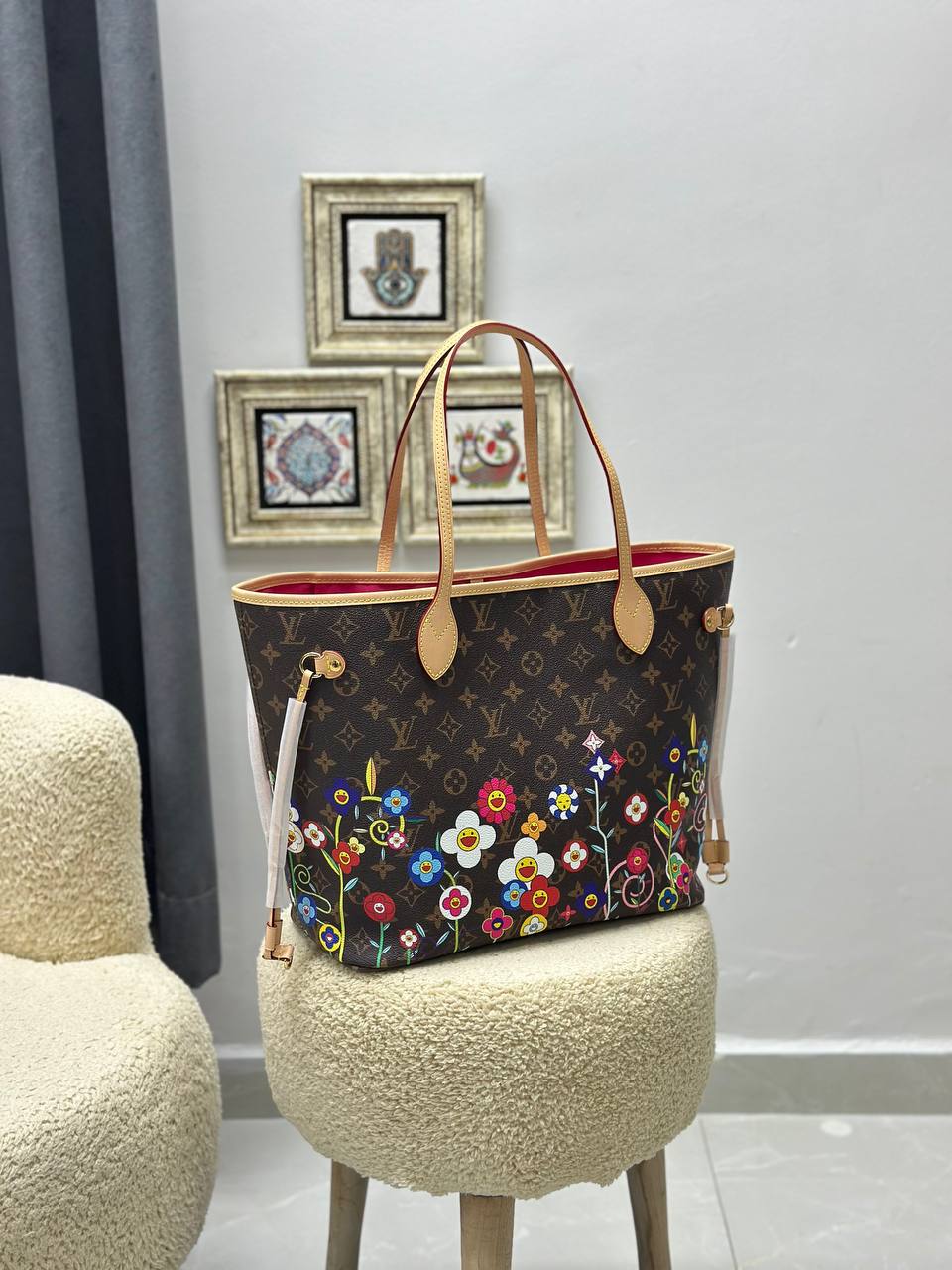 LV x TM Neverfull MM
Premium Designer Style Women’s Bag – High Quality, Elegant Fashion Accessory