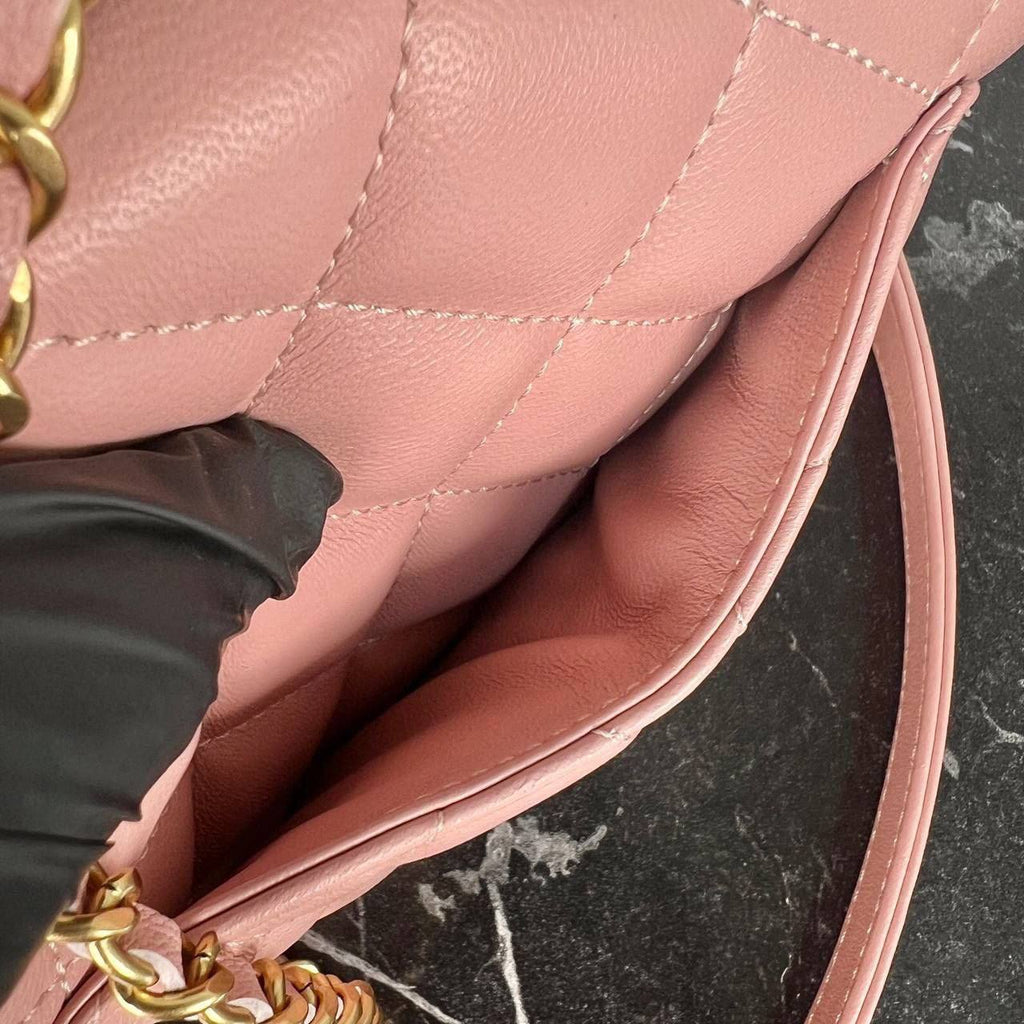 Petit Rabat accessory 
Premium Designer Style Women’s Bag – High Quality, Elegant Fashion Accessory