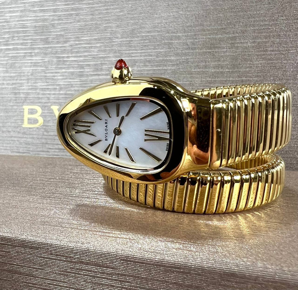 Elegant Oval Design Luxury Bracelet Watch,