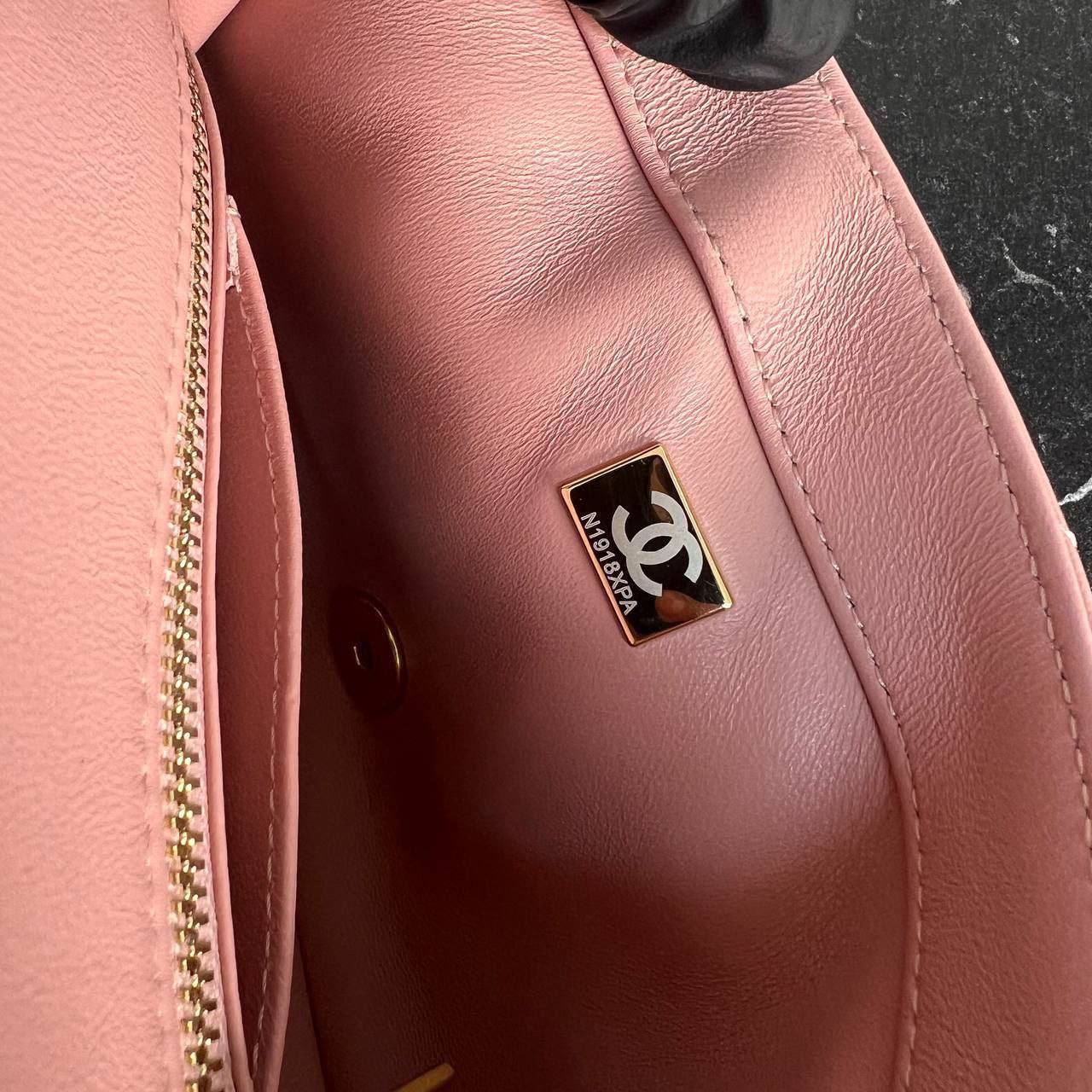 Petit Rabat accessory 
Premium Designer Style Women’s Bag – High Quality, Elegant Fashion Accessory
