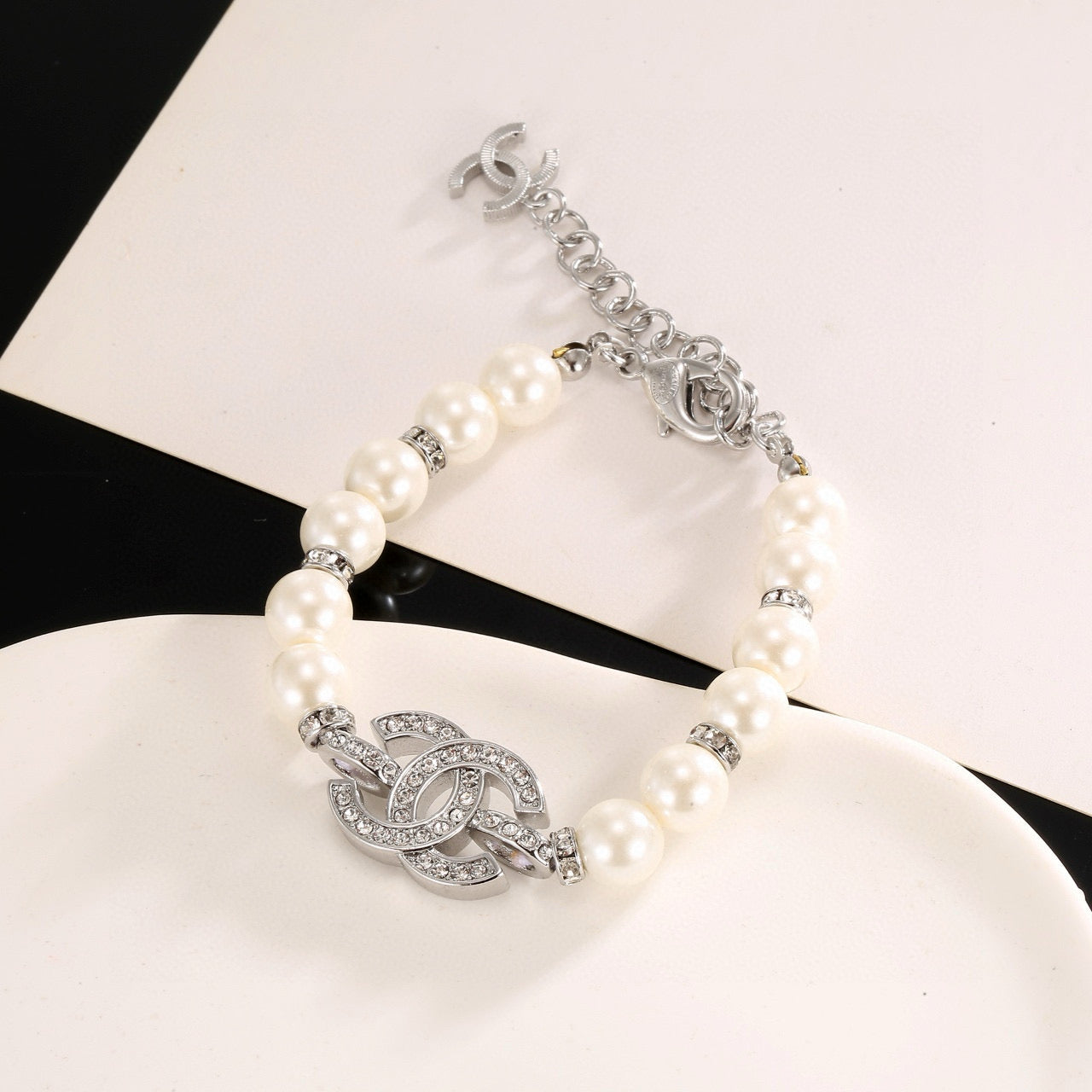 Elegant CC Logo Pearl Bracelet with Rhinestones for Women