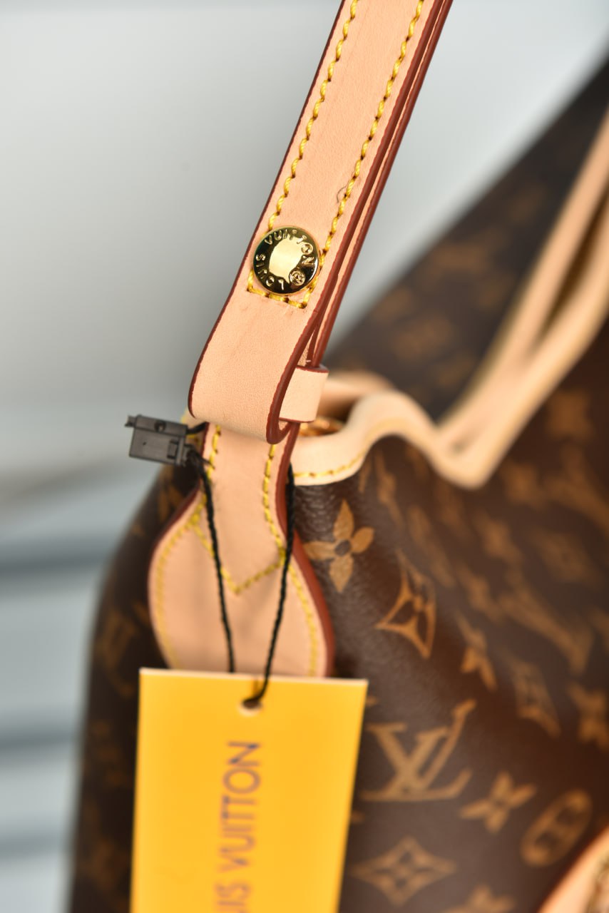 Lineup,Premium Designer Style Women’s Bag – High Quality, Elegant Fashion Accessory