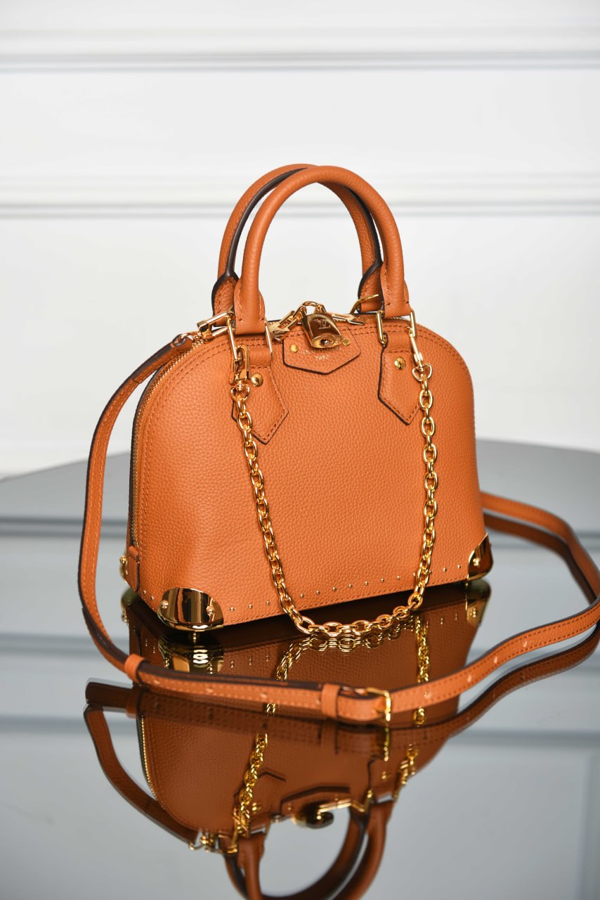Alma Trunk BB Premium Designer Style Women’s Bag – High Quality, Elegant Fashion Accessory