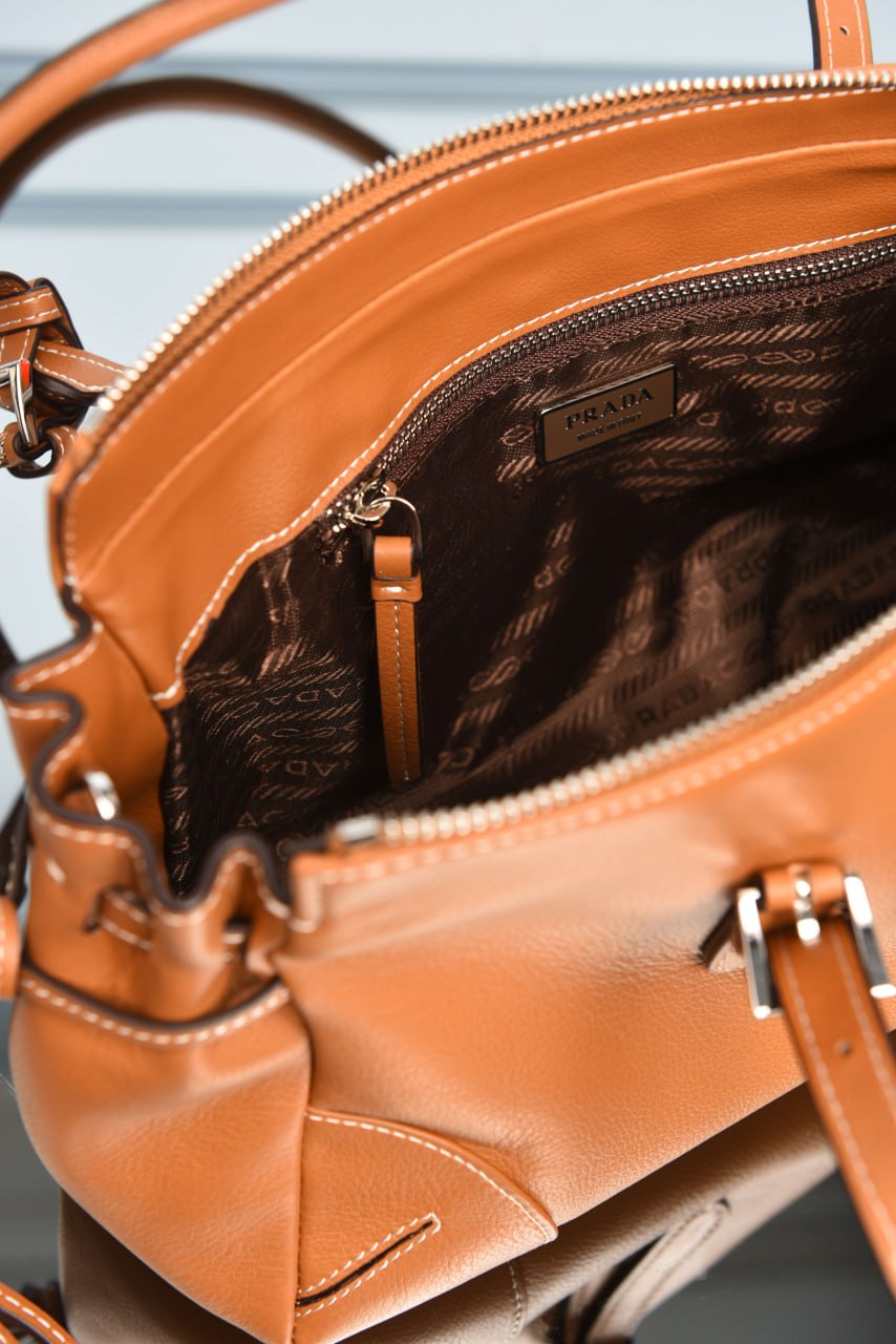 PRADA - Bonnie Medium Antique Leather Tote Bag Premium Designer Style Women’s Bag – High Quality, Elegant Fashion Accessory