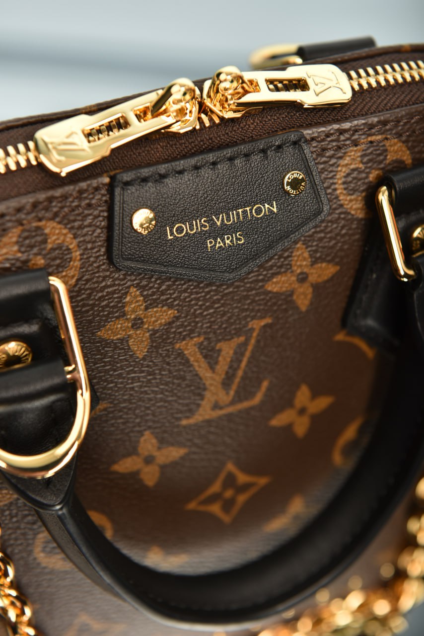 Alma Trunk BB,Premium Designer Style Women’s Bag – High Quality, Elegant Fashion Accessory