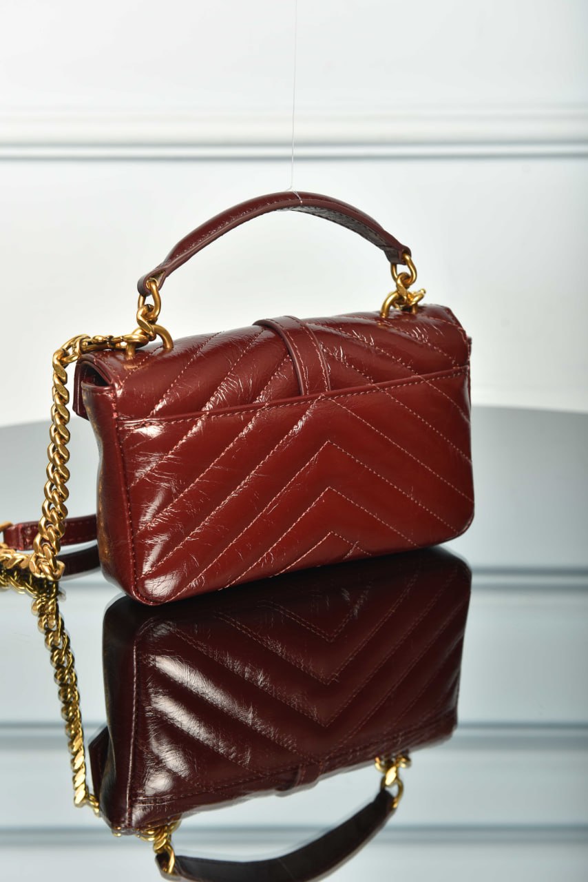 College Mini in Shiny Leather, Premium Designer Style Women’s Bag – High Quality, Elegant Fashion Accessory
