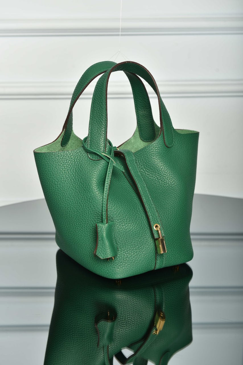 Picotin Lock 18 Premium Designer Style Women’s Bag – High Quality, Elegant Fashion Accessory