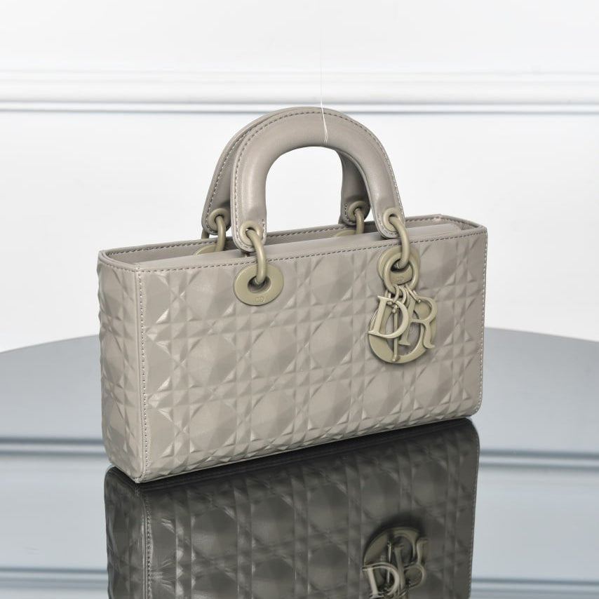 lady dior Premium Designer Style Women’s Bag – High Quality, Elegant Fashion Accessory