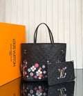 LV x TM Neverfull MM
Premium Designer Style Women’s Bag – High Quality, Elegant Fashion Accessory
