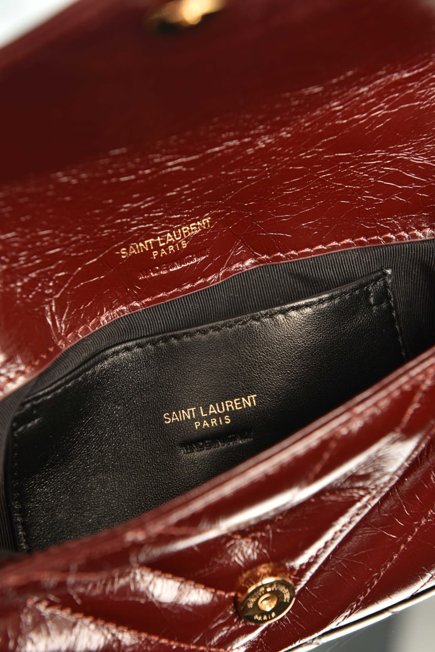 College Mini in Shiny Leather, Premium Designer Style Women’s Bag – High Quality, Elegant Fashion Accessory