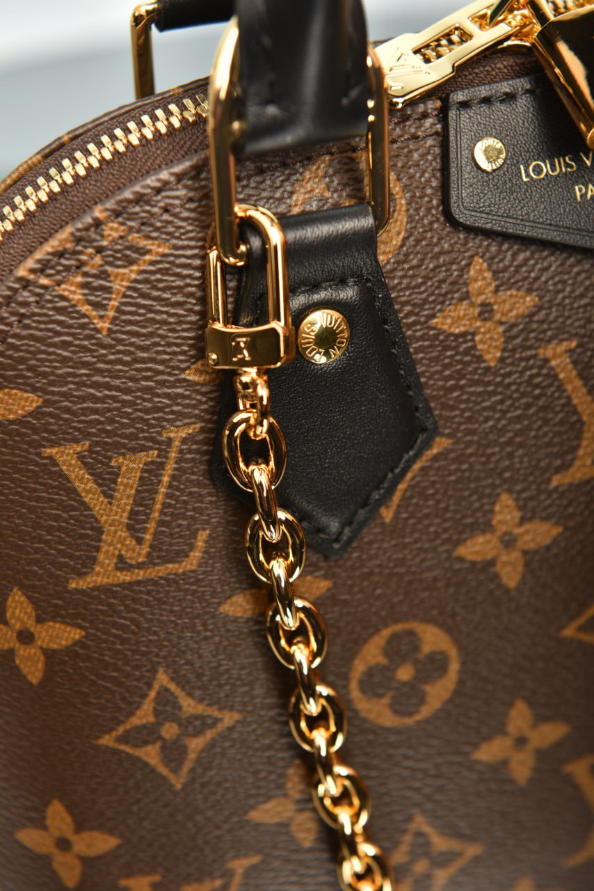 Alma Trunk BB,Premium Designer Style Women’s Bag – High Quality, Elegant Fashion Accessory