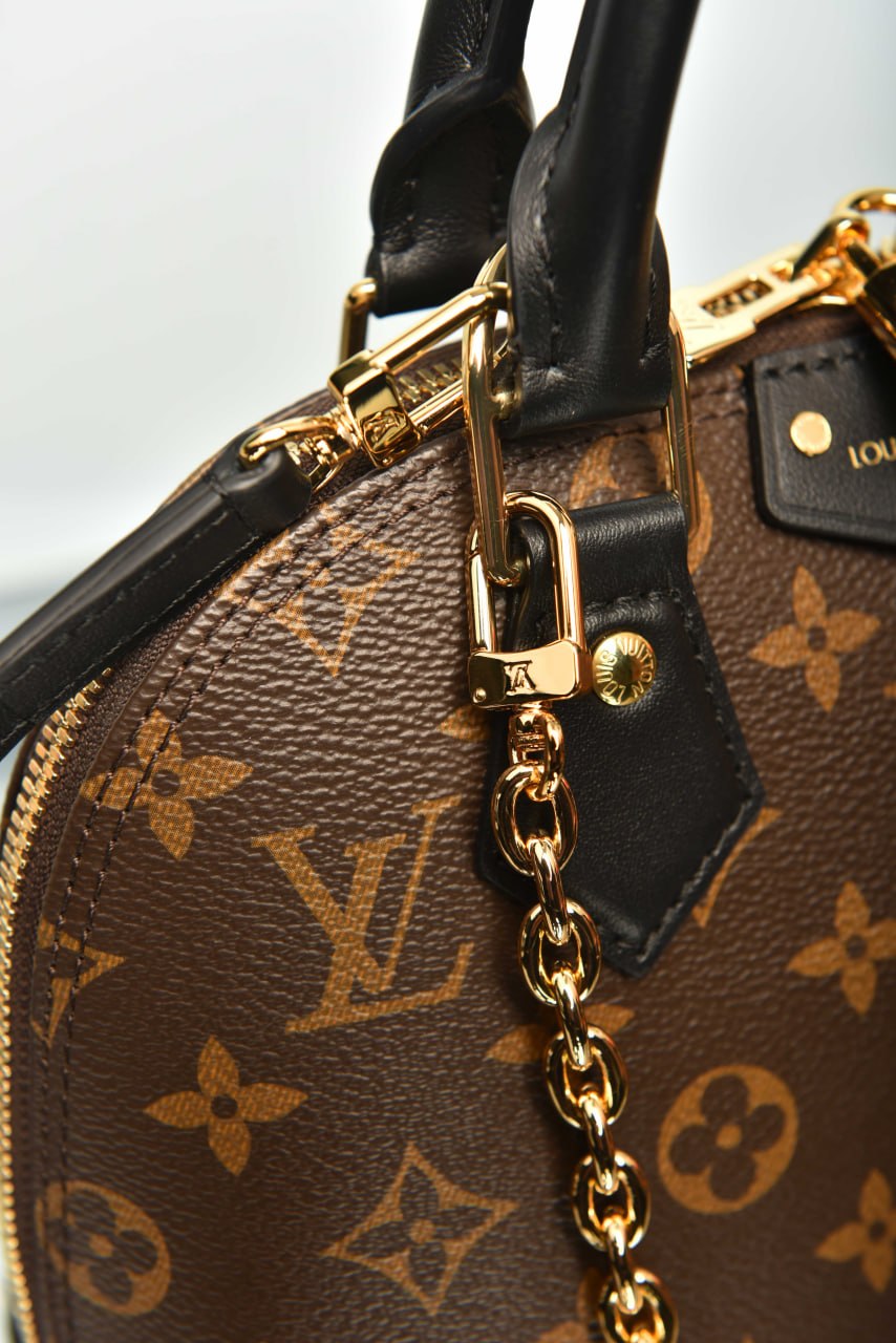 Alma Trunk BB,Premium Designer Style Women’s Bag – High Quality, Elegant Fashion Accessory