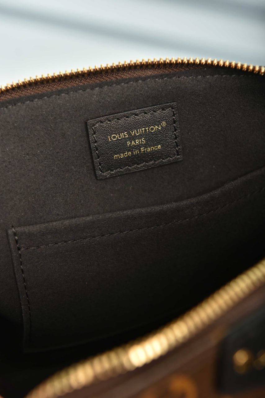 Alma Trunk BB,Premium Designer Style Women’s Bag – High Quality, Elegant Fashion Accessory