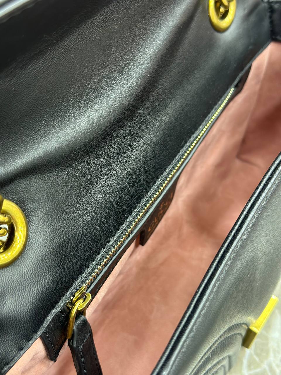 Marmont Shoulder Bag | Quilted Leather | Double G Gold Hardware