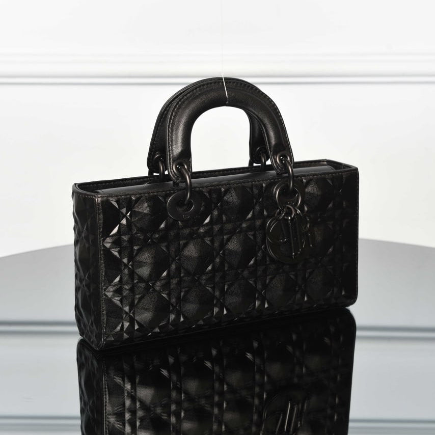 lady dior Premium Designer Style Women’s Bag – High Quality, Elegant Fashion Accessory