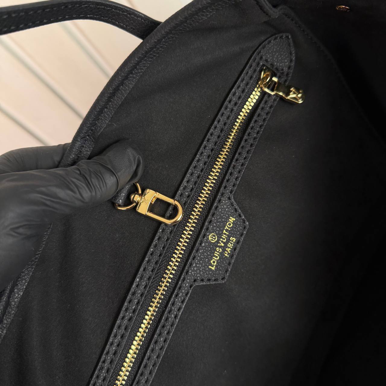 LV x TM Neverfull MM
Premium Designer Style Women’s Bag – High Quality, Elegant Fashion Accessory