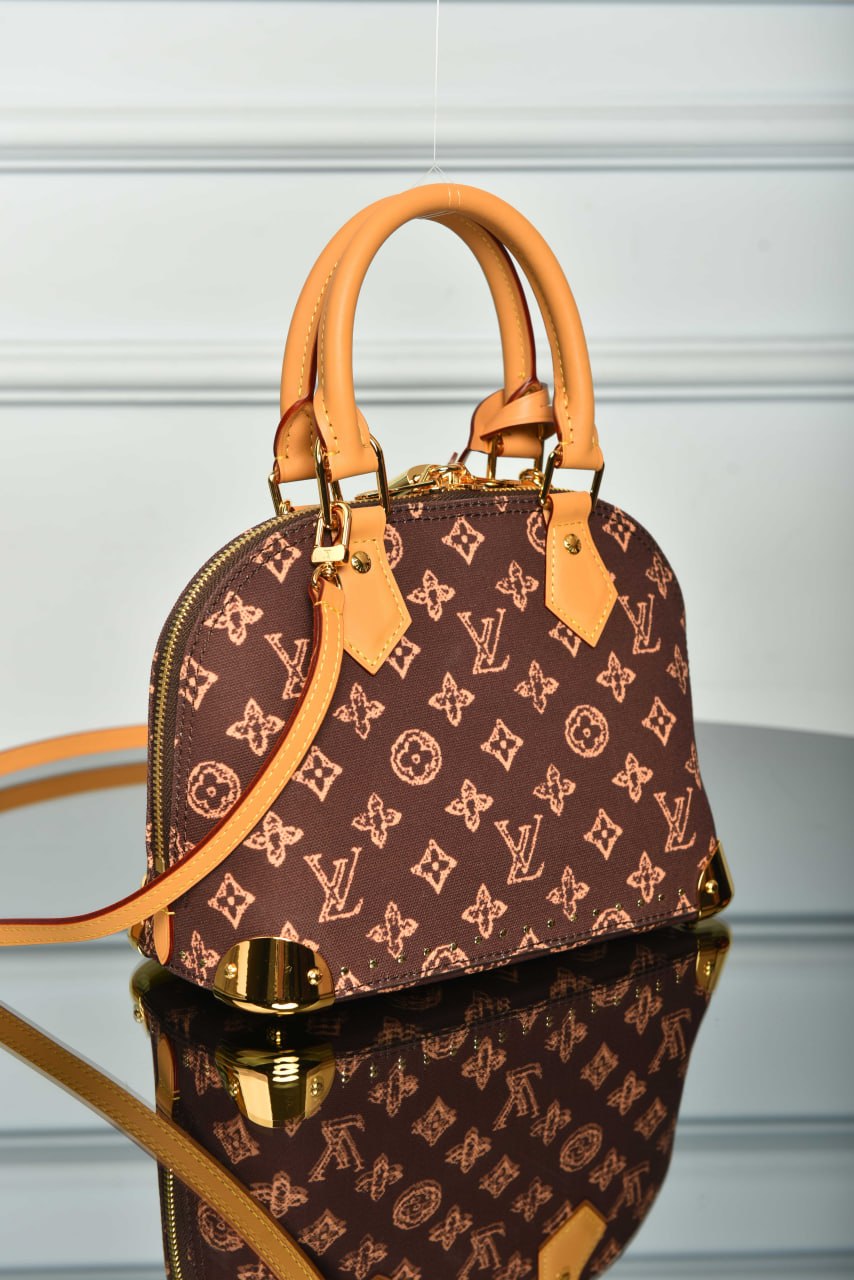 Alma Trunk BB Premium Designer Style Women’s Bag – High Quality, Elegant Fashion Accessory