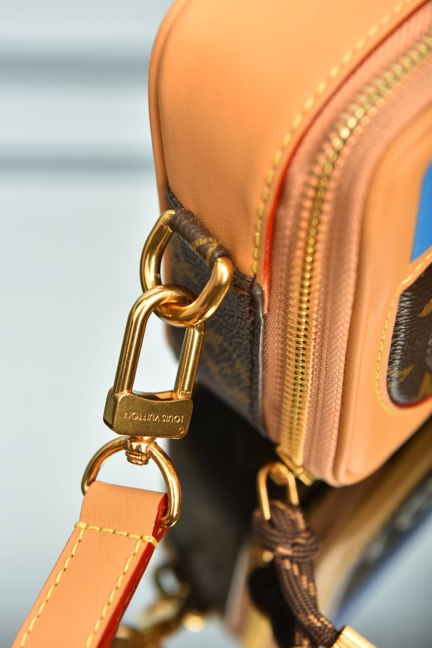 Baladeur Wearable Wallet,Premium Designer Style Women’s Bag – High Quality, Elegant Fashion Accessory