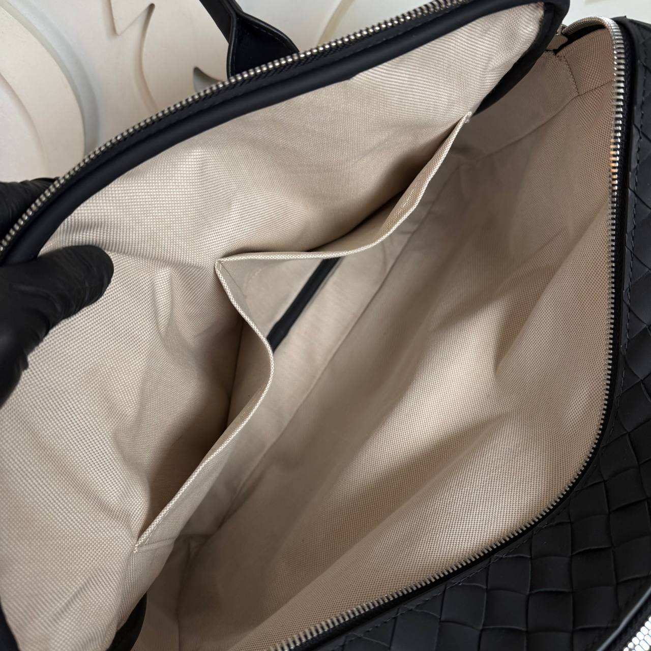 Veneta Getaway Business Premium Designer Style Women’s Bag – High Quality, Elegant Fashion Accessory