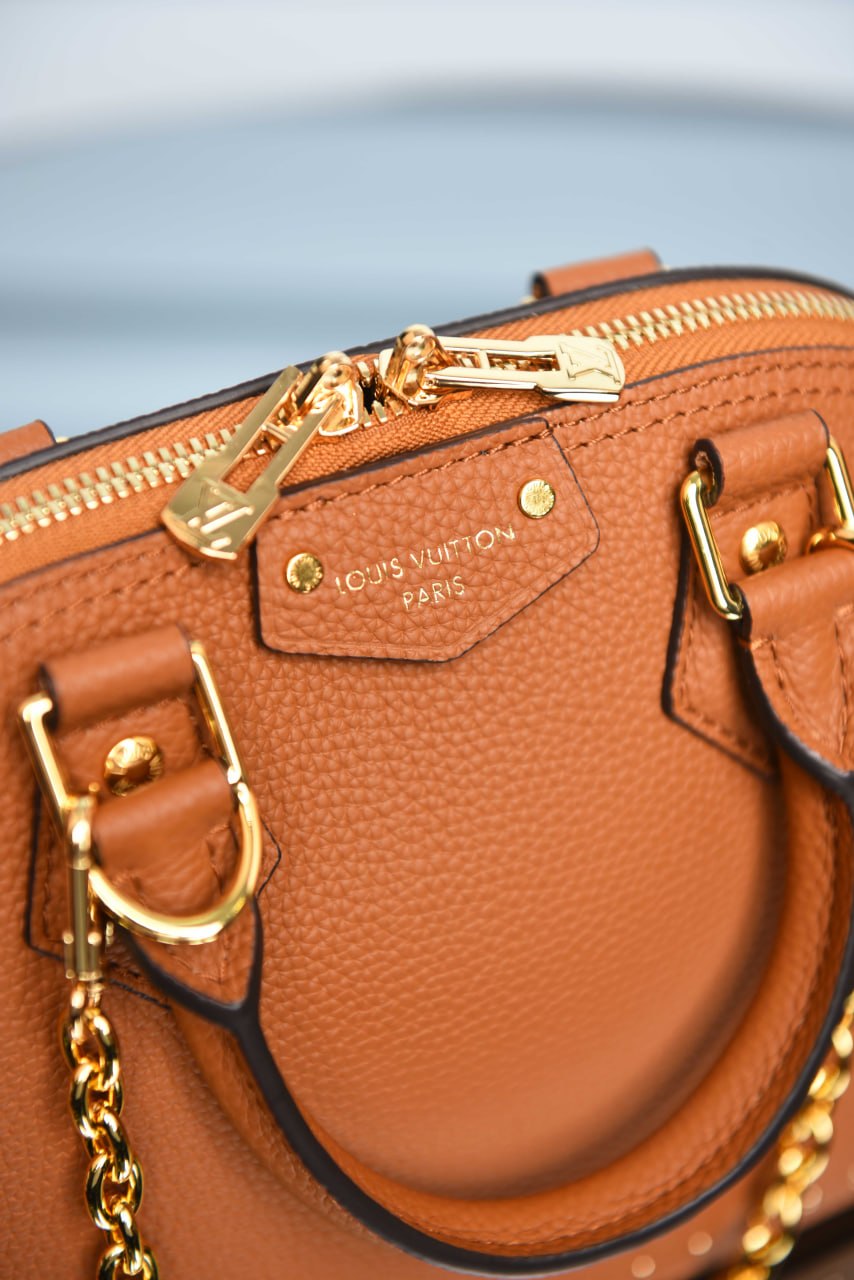 Alma Trunk BB Premium Designer Style Women’s Bag – High Quality, Elegant Fashion Accessory